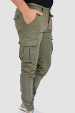 Pantalón Cargo con Bolsillos y Puño Ajustado