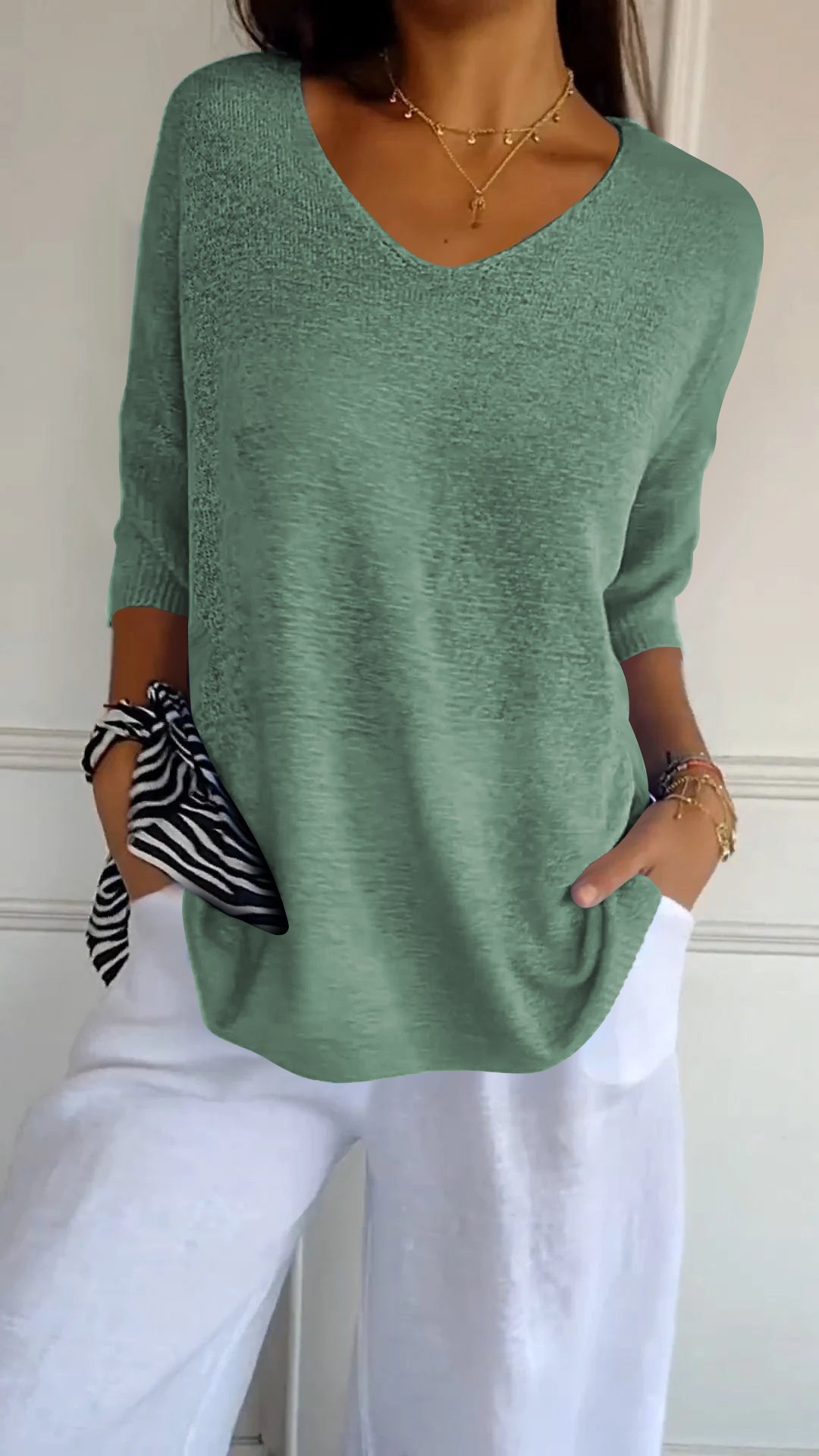 Sofía - Top Atemporal de Cuello en V para Mujer de Valerina Milano