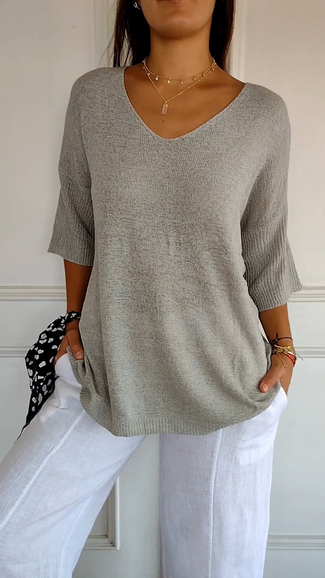 Sofía - Top Atemporal de Cuello en V para Mujer de Valerina Milano