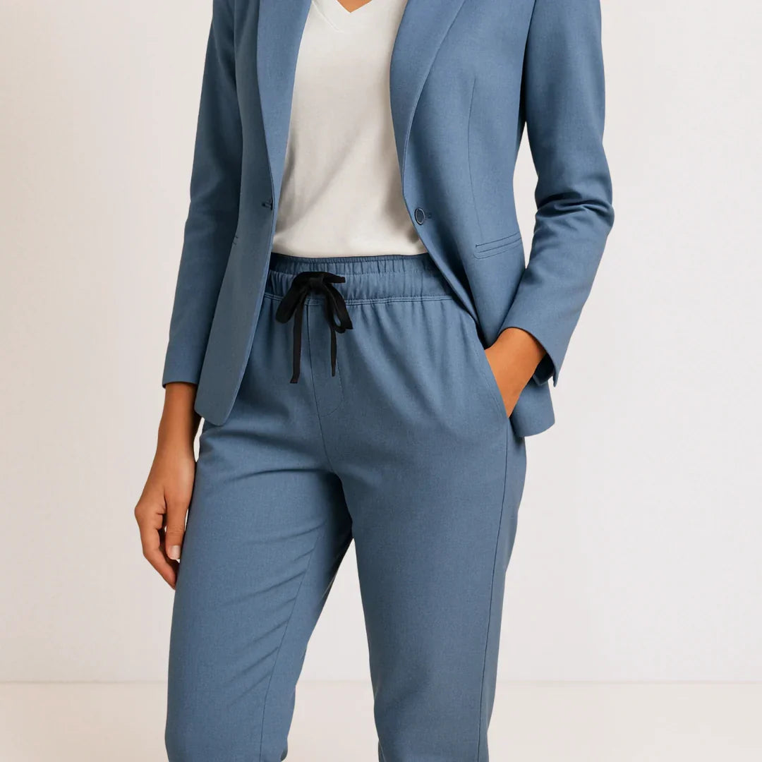 Beatrice | Elegancia Moderna en un Conjunto Cómodo
