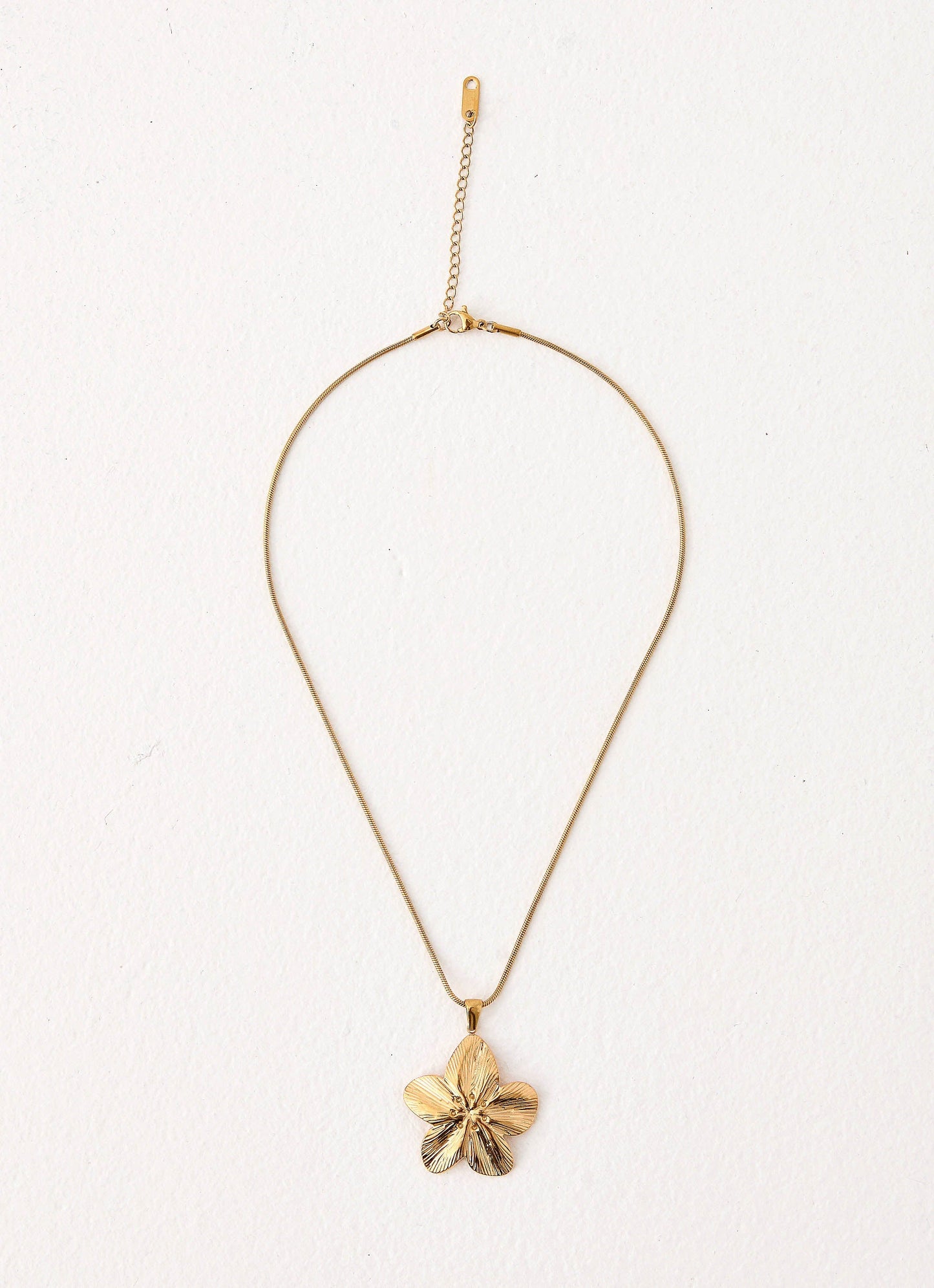 Hibiscus Gold Necklace - Gold
