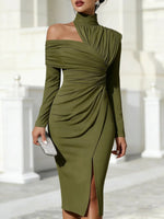 CELIA – Vestido Elegante Asimétrico con Cuello Halter