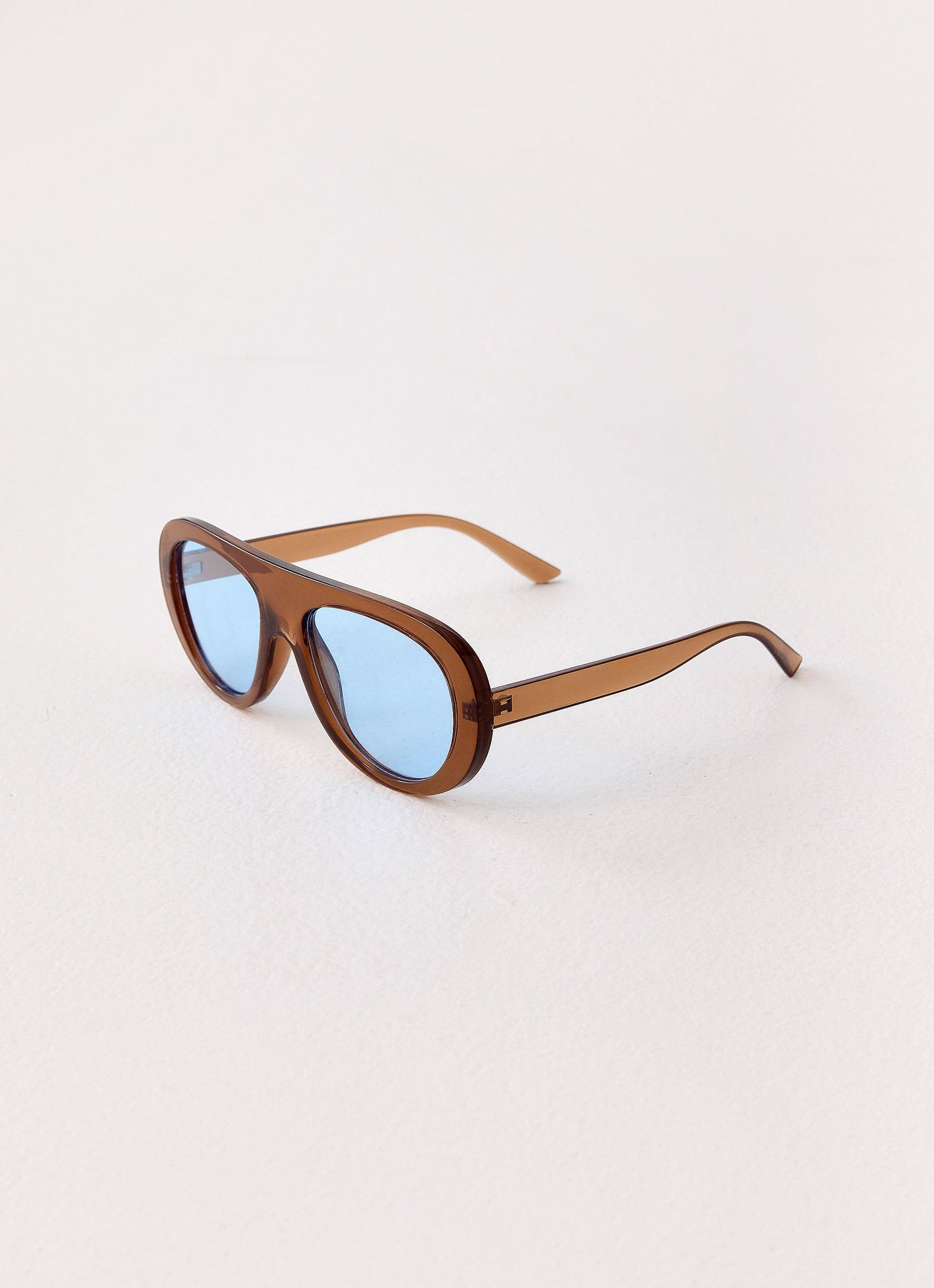 Sunburn Shades Sunglasses - Brown