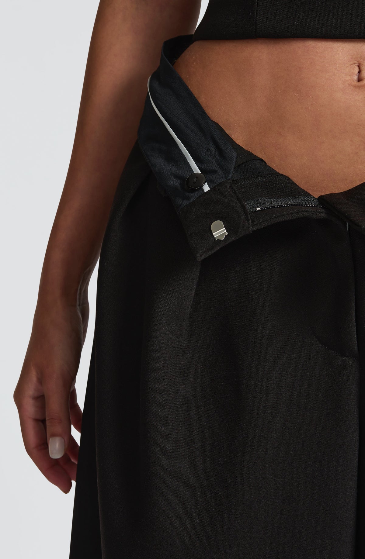 Bermudas Ausra - negro