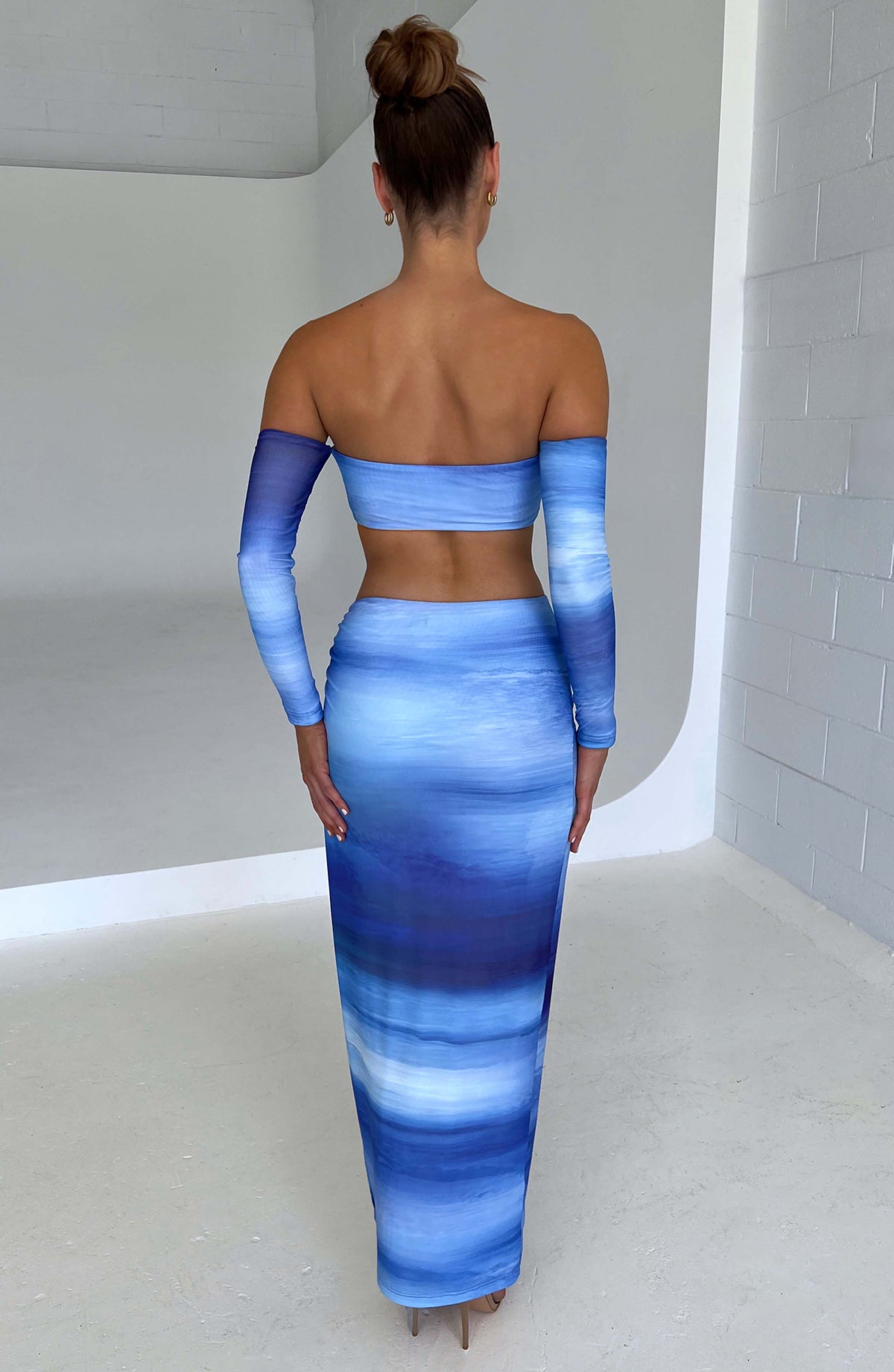 Top Brynn - estampado difuminado azul