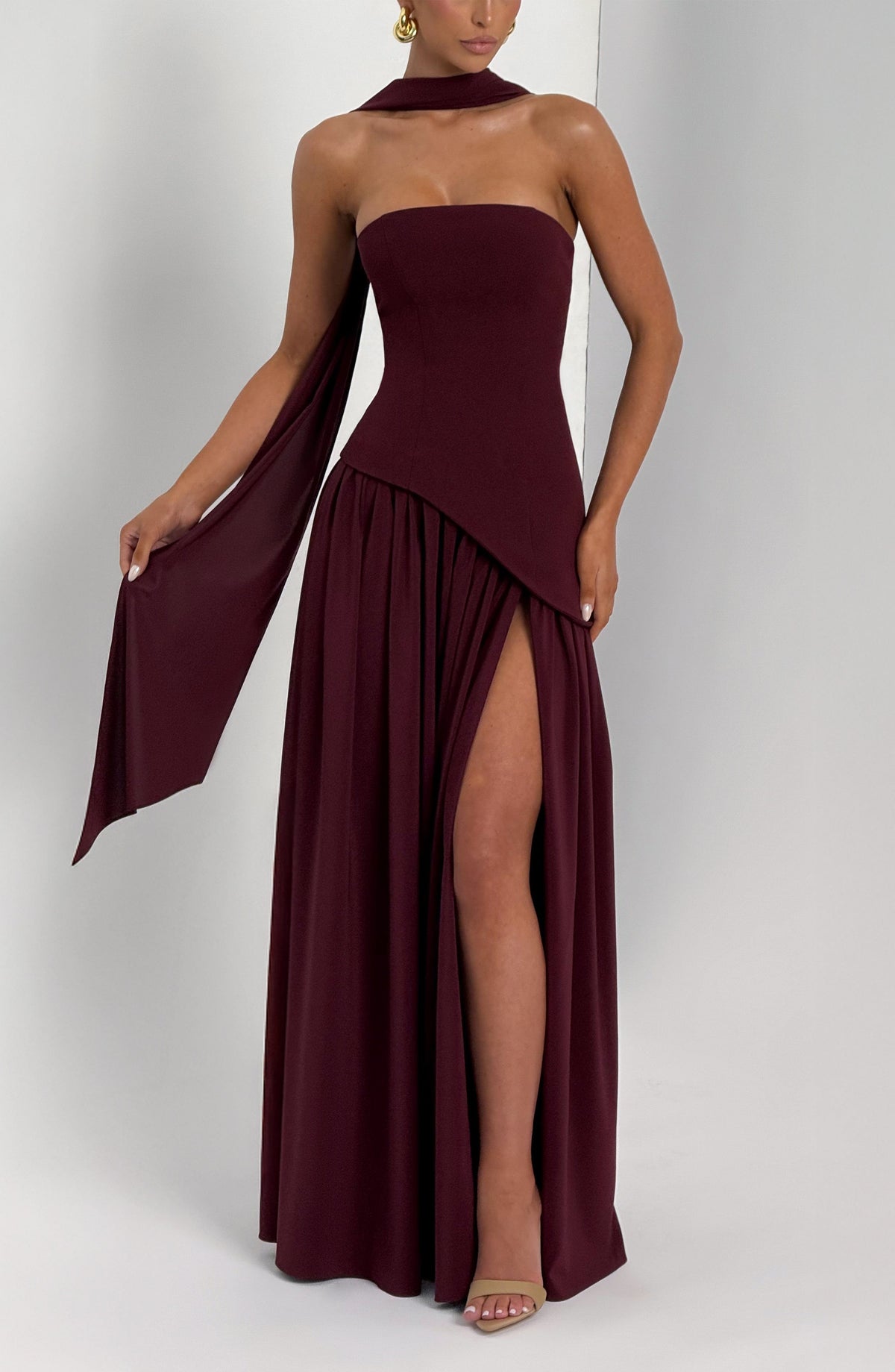 Vestido largo Maliyah - rojo cereza lacado