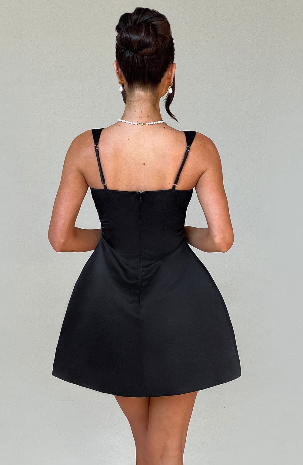 Vestido corto Sofie - negro
