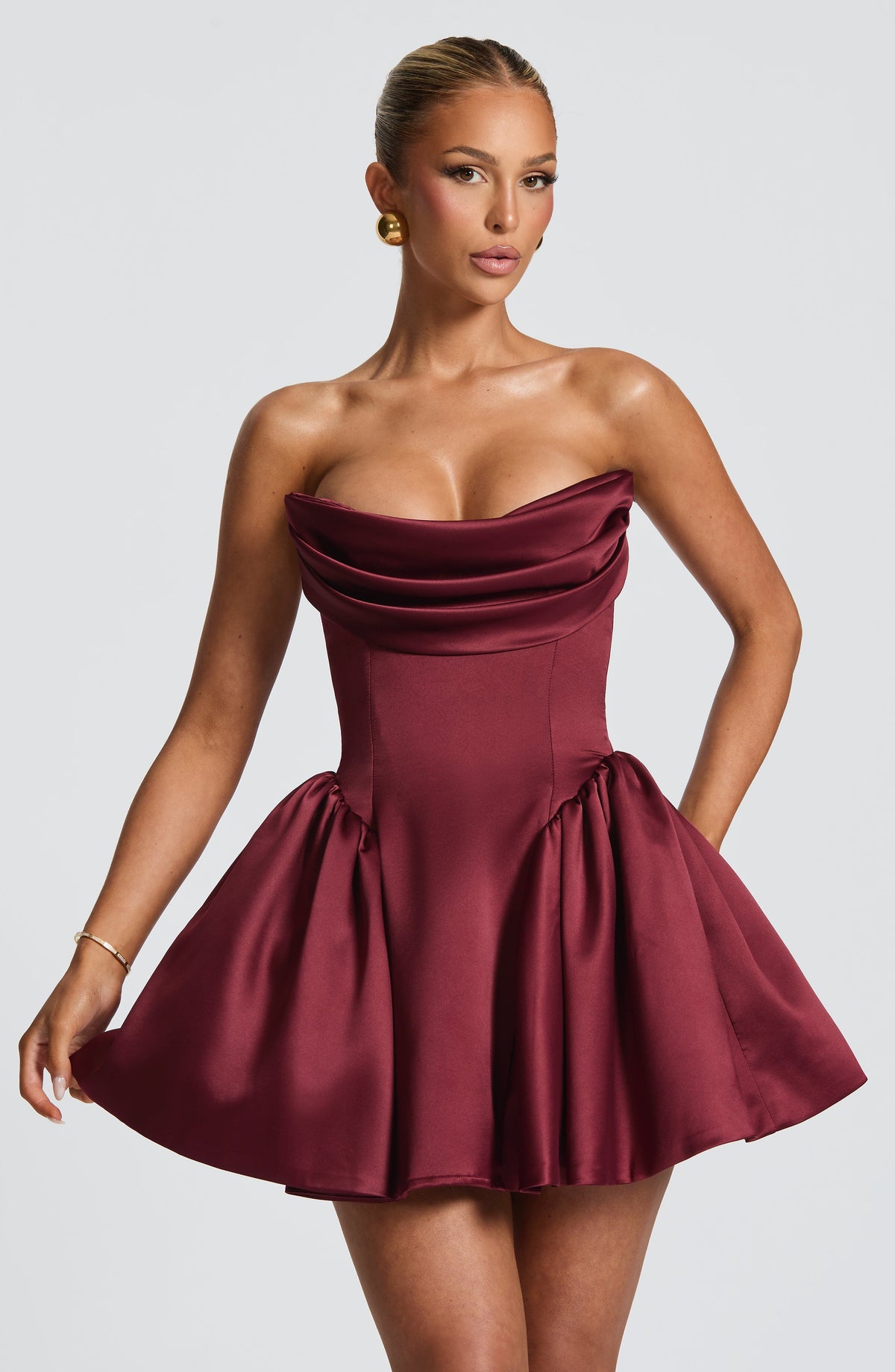 Vestido corto Trinity - rojo cereza lacado