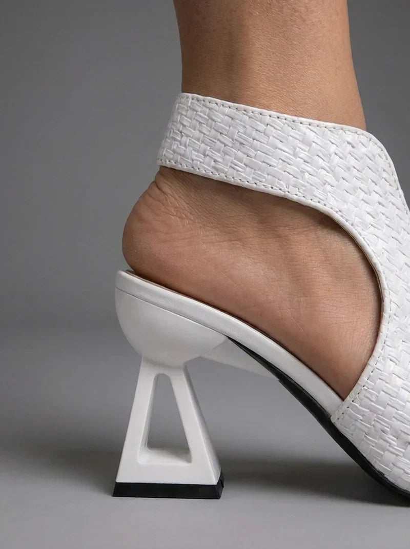 Vittoria | Elegantes Sandalias Trenzadas