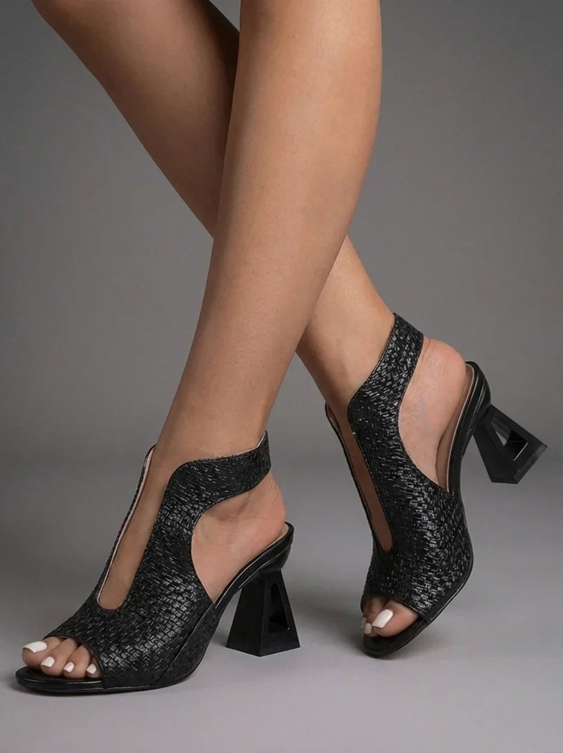 Vittoria | Elegantes Sandalias Trenzadas