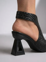 Vittoria | Elegantes Sandalias Trenzadas